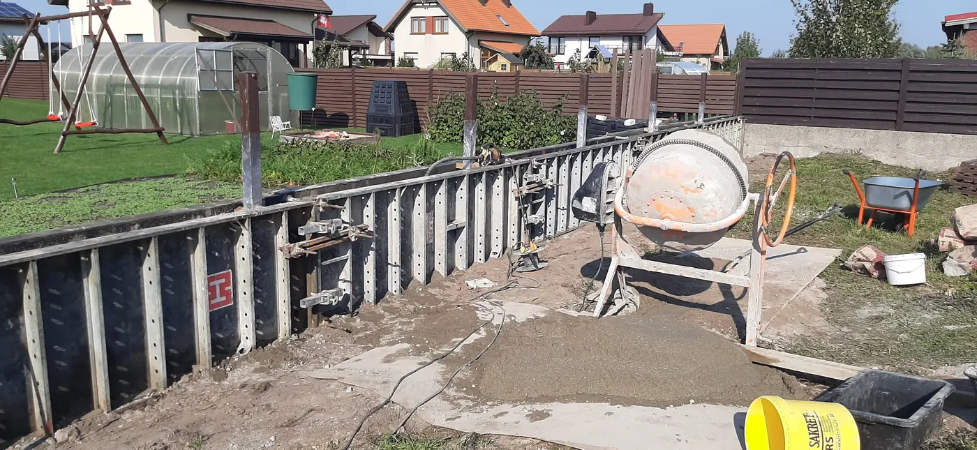 Betono mazgas statybvietėje